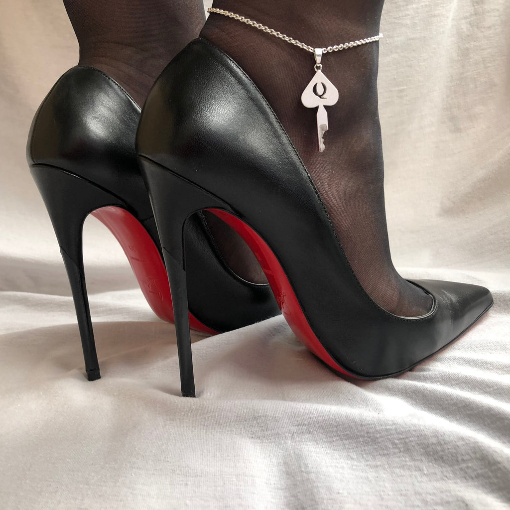 Queen of Spades chastity key
