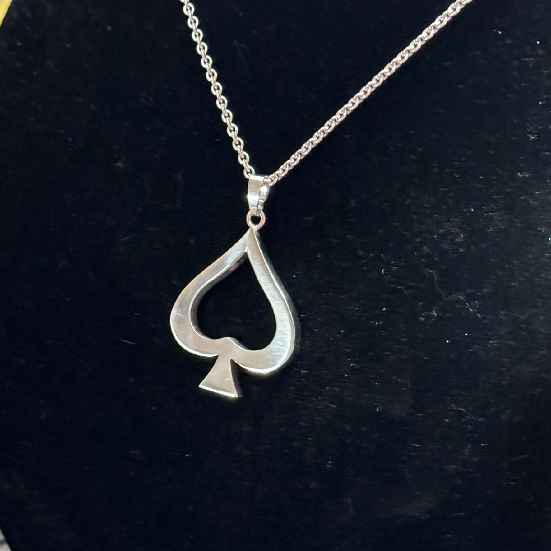 Open Spades pendant