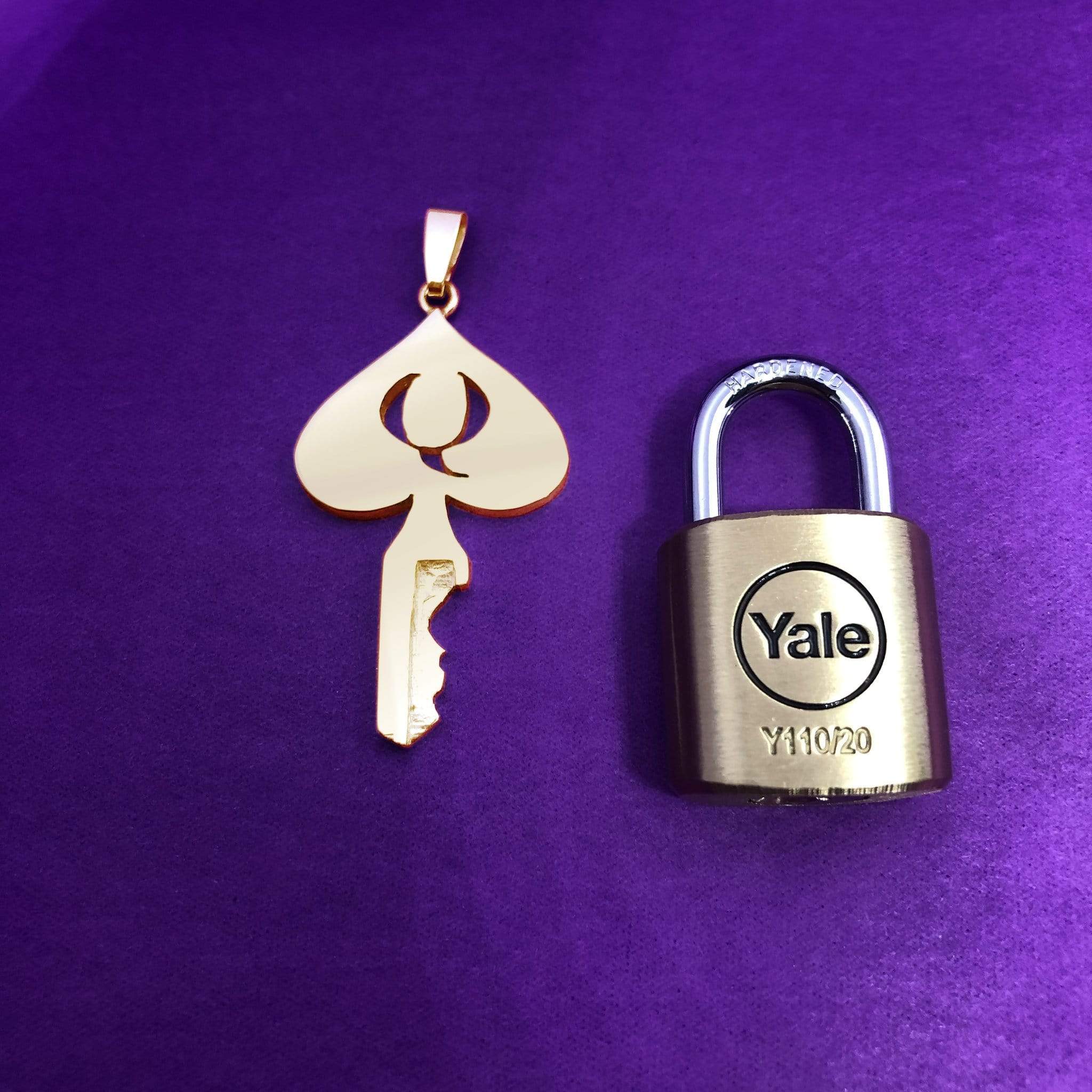 chastity-shop 14 carat yellow gold Queen of Spades