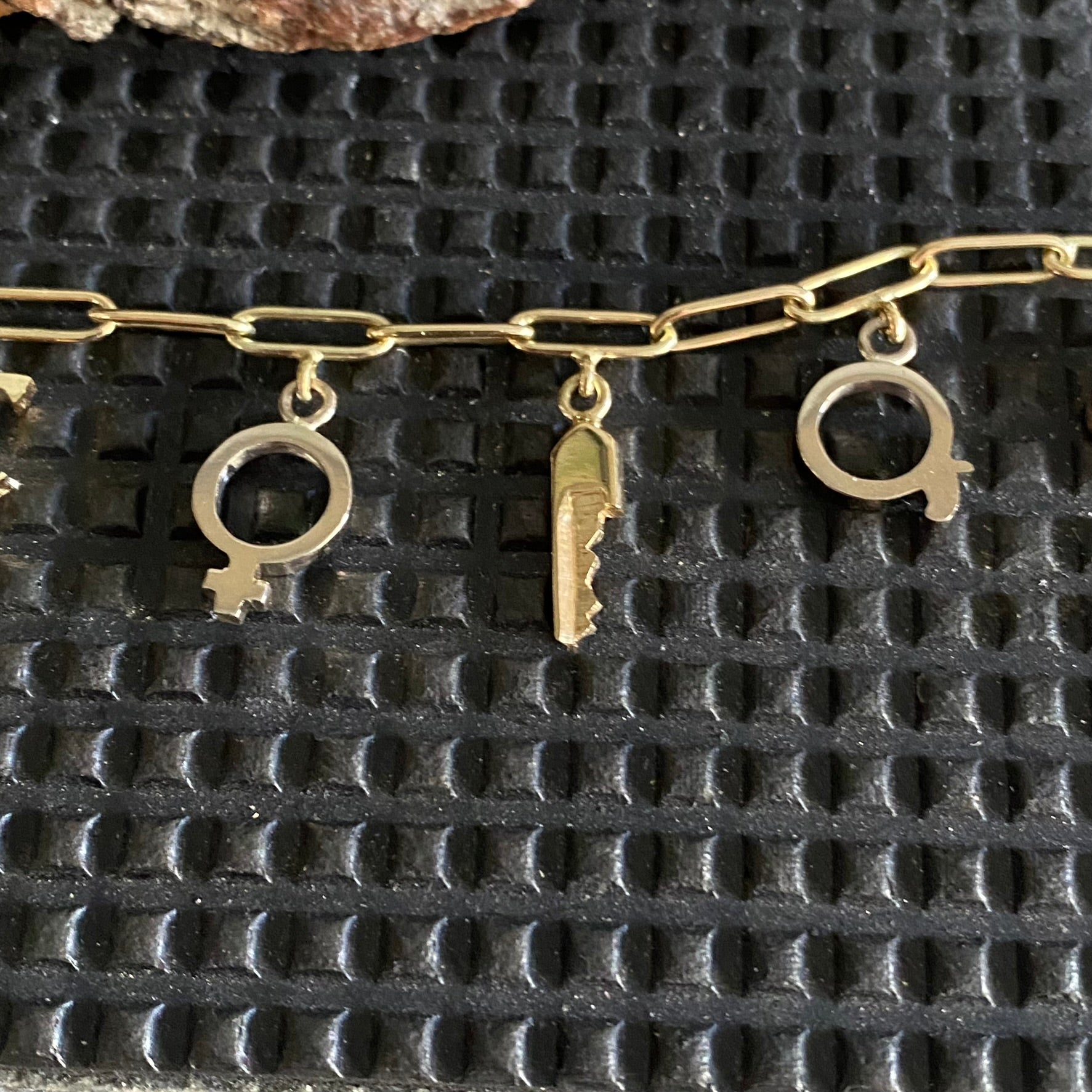 chastity-shop The Charm